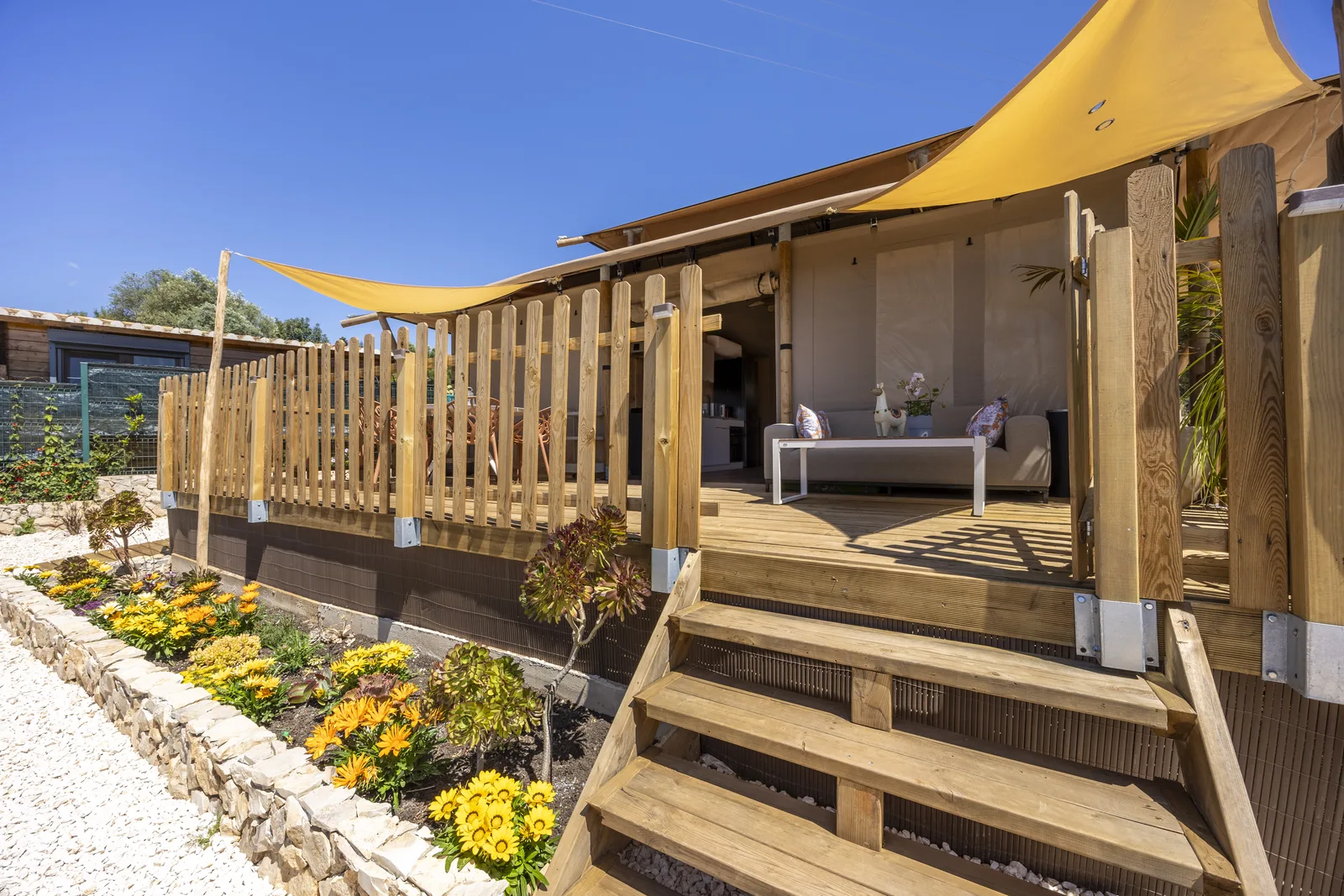 De trap naar de lodge